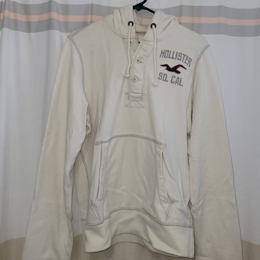 Hollister hoodie with front pocket M